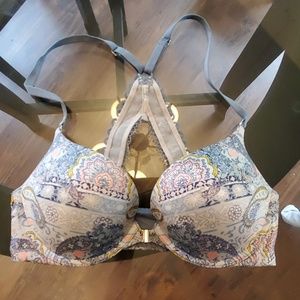 Patterned blue bra